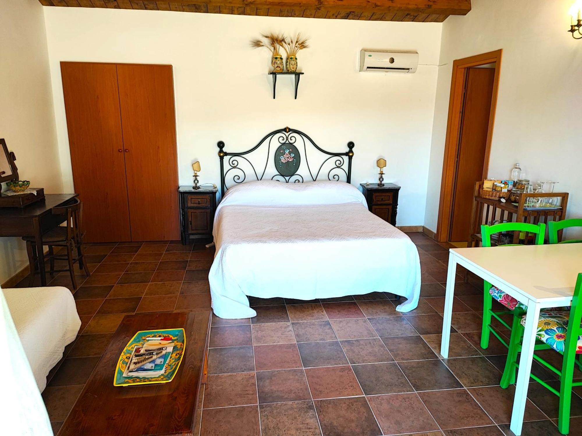 Il Baglio Di Kharrub Rural Guest House Pozzallo Exterior foto
